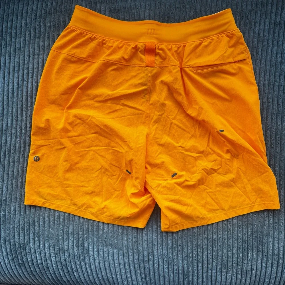 Lululemon License to train 7” Linerless orange men’s medium - Picture 2 of 5